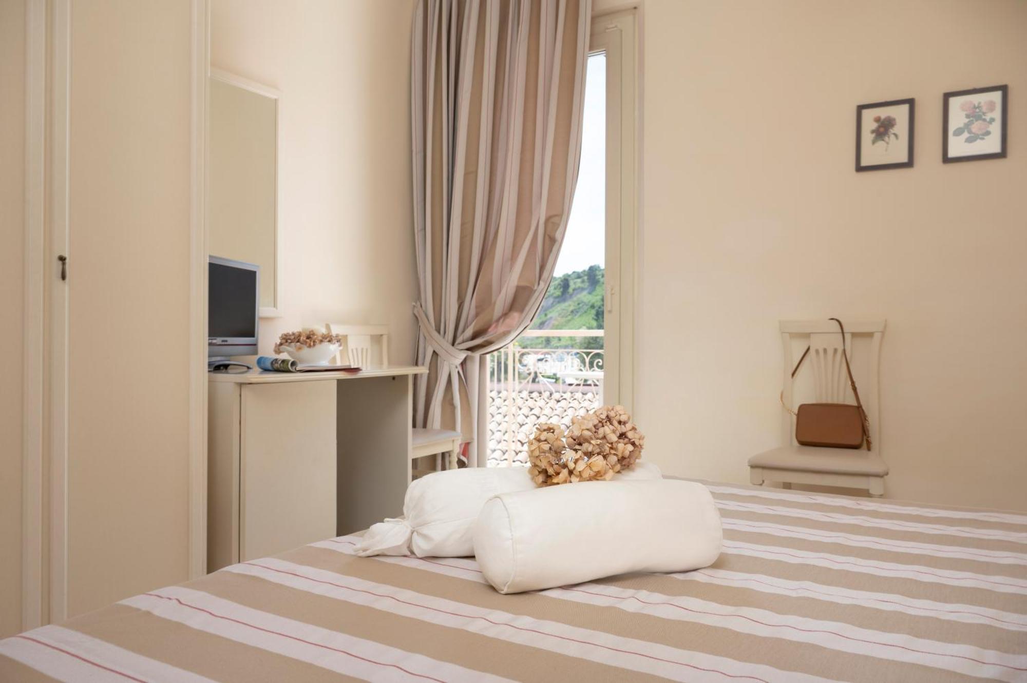 Hotel Villa Sirena 누마나 외부 사진
