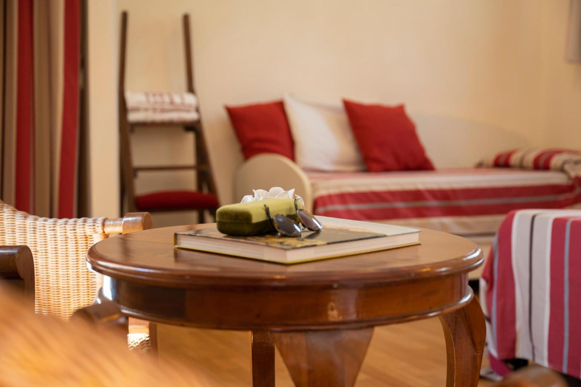 Hotel Villa Sirena 누마나 외부 사진